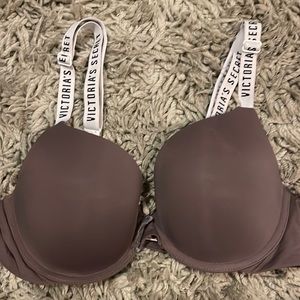VS push up bra size 34 B